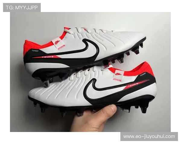 传奇队长足球鞋价格分析及购买建议 多少钱才合适